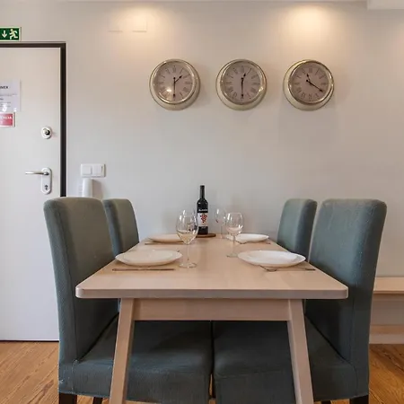 Apartman Graceful 2bdr Duplex By Lovelystay *