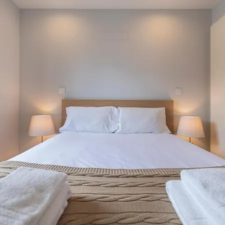 Apartman Graceful 2bdr Duplex By Lovelystay