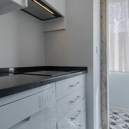 Graceful 2bdr Duplex By Lovelystay 公寓
