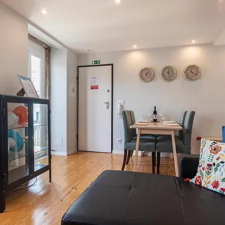 Graceful 2bdr Duplex By Lovelystay * Lisboa