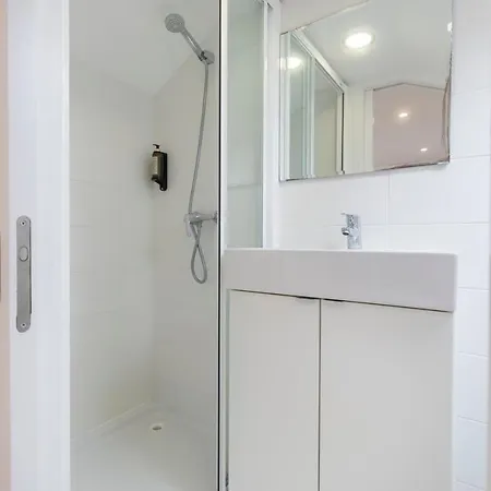 Graceful 2bdr Duplex By Lovelystay *