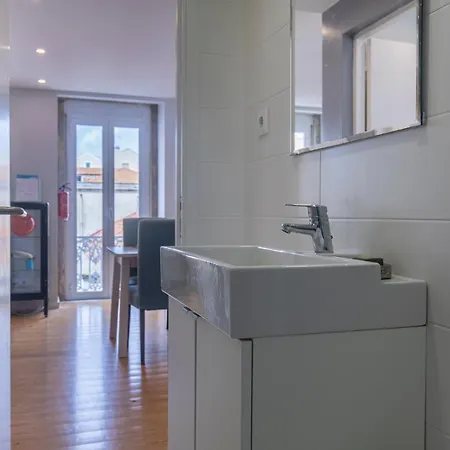 Graceful 2bdr Duplex By Lovelystay * Lisbon